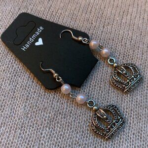 Creation Earrings - Crown antique Silver tone / peal beads Earrings